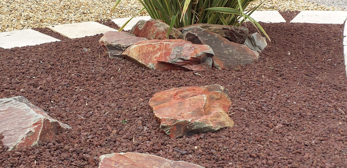 Roca Volcánica Roja Jbernardos naturpiedra JBERNARDOS